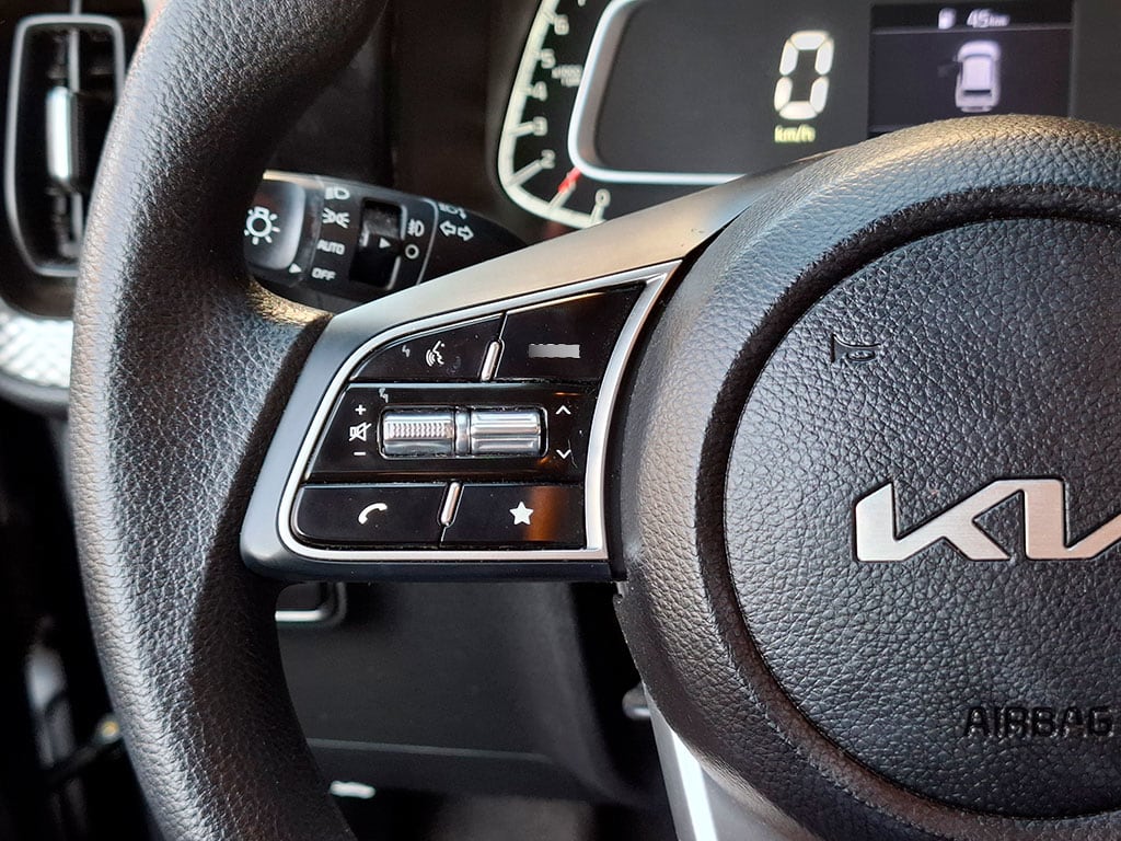 Kia Sonet Ex 1.5l 6mt Acc Plus año 2023