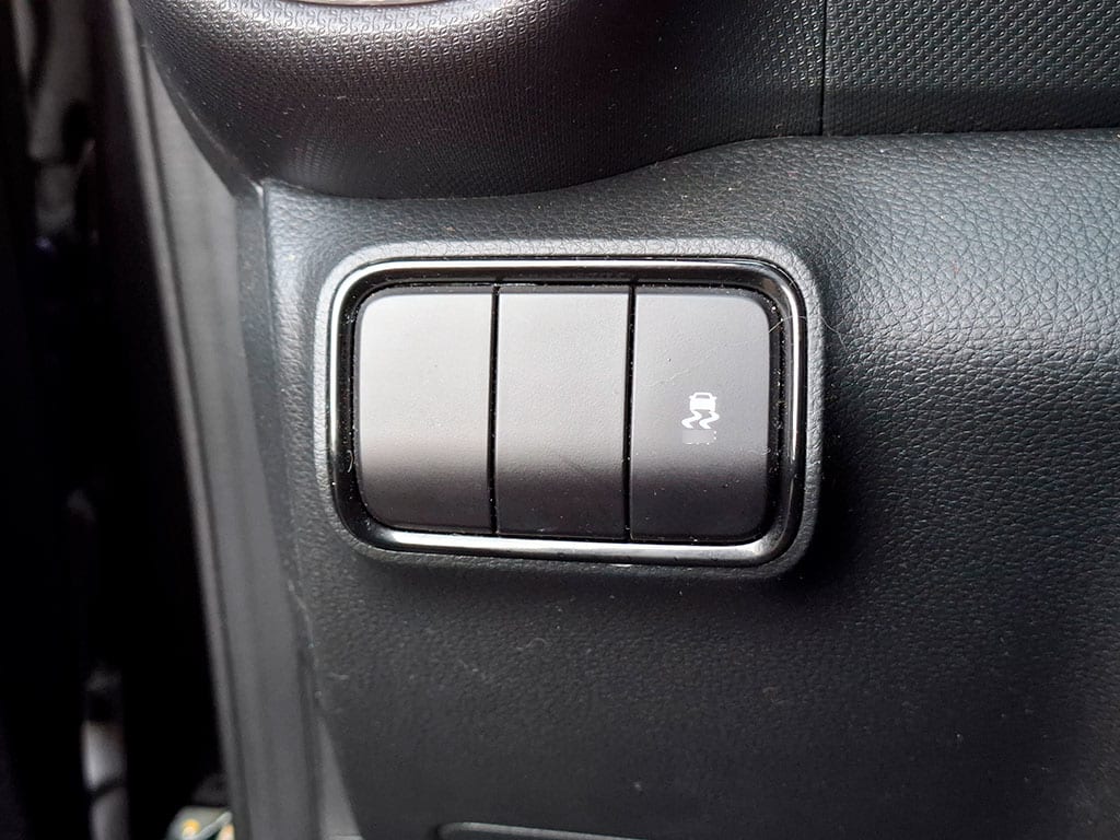 Kia Sonet Ex 1.5l 6mt Acc Plus año 2023