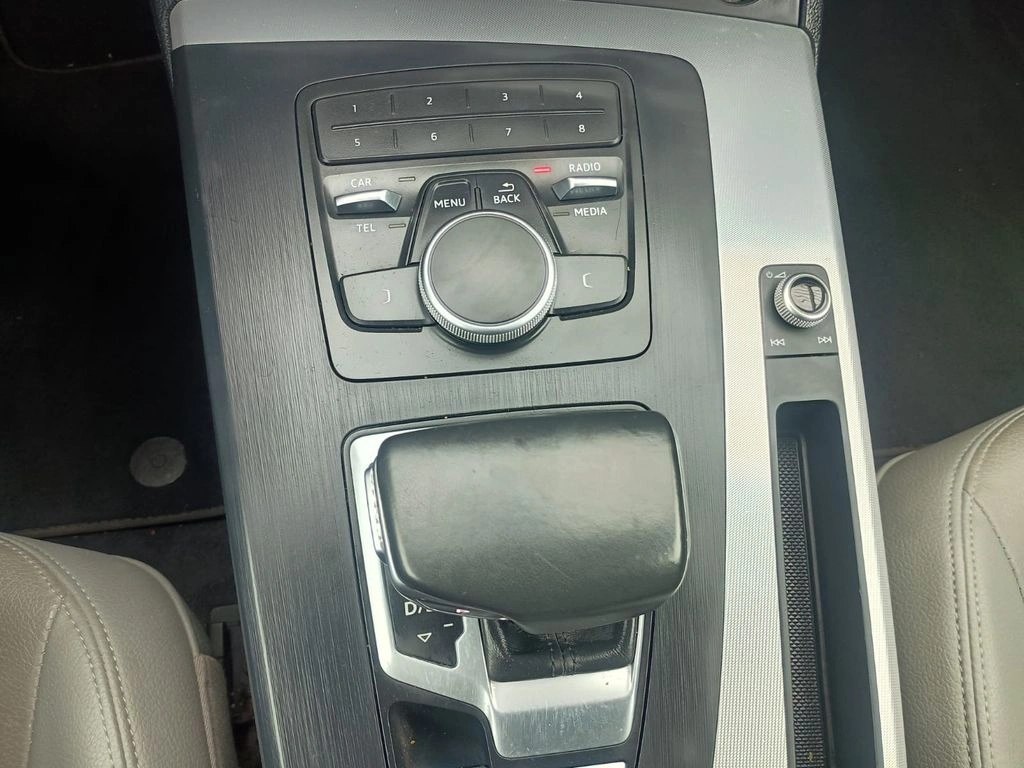 Audi Q5 2.0 Tfsi Quattro 4x4 At 5p año 2019