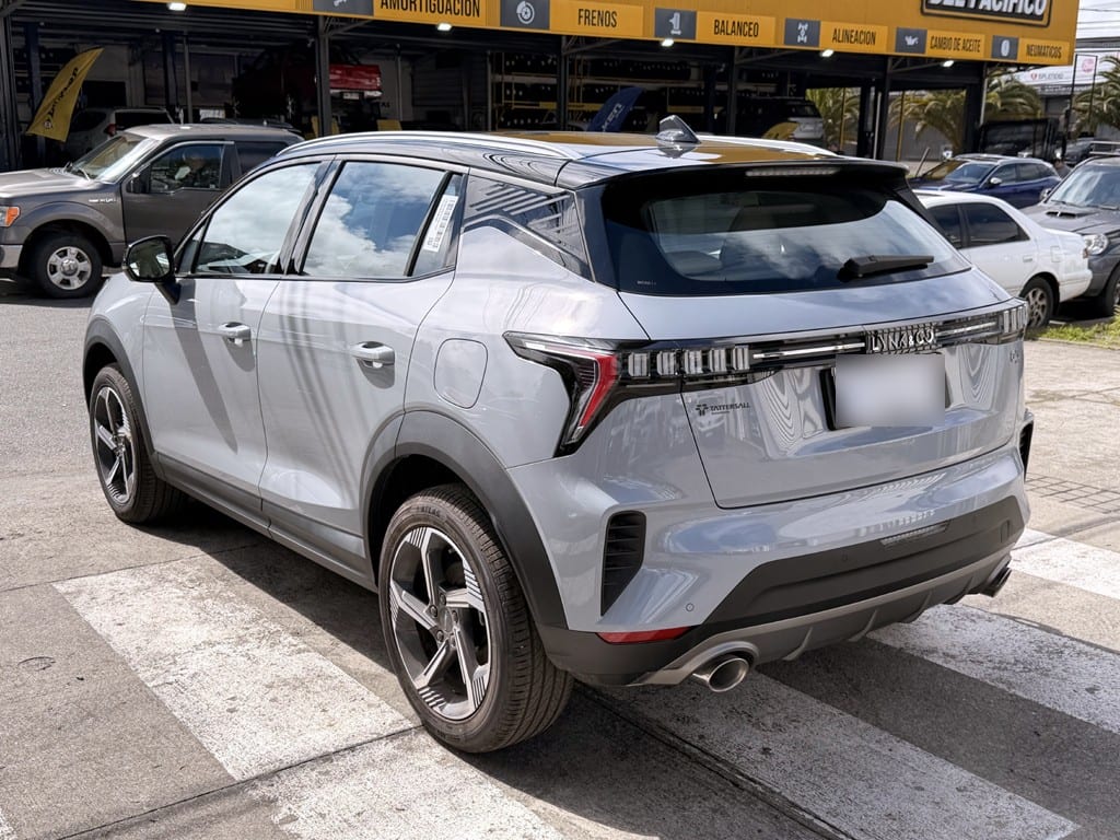 Lynk&Co 06 Halo año 2027