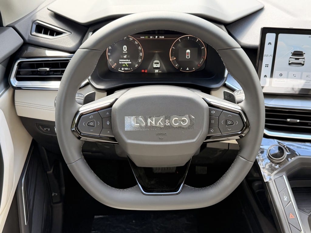 Lynk&Co 06 Halo año 2027