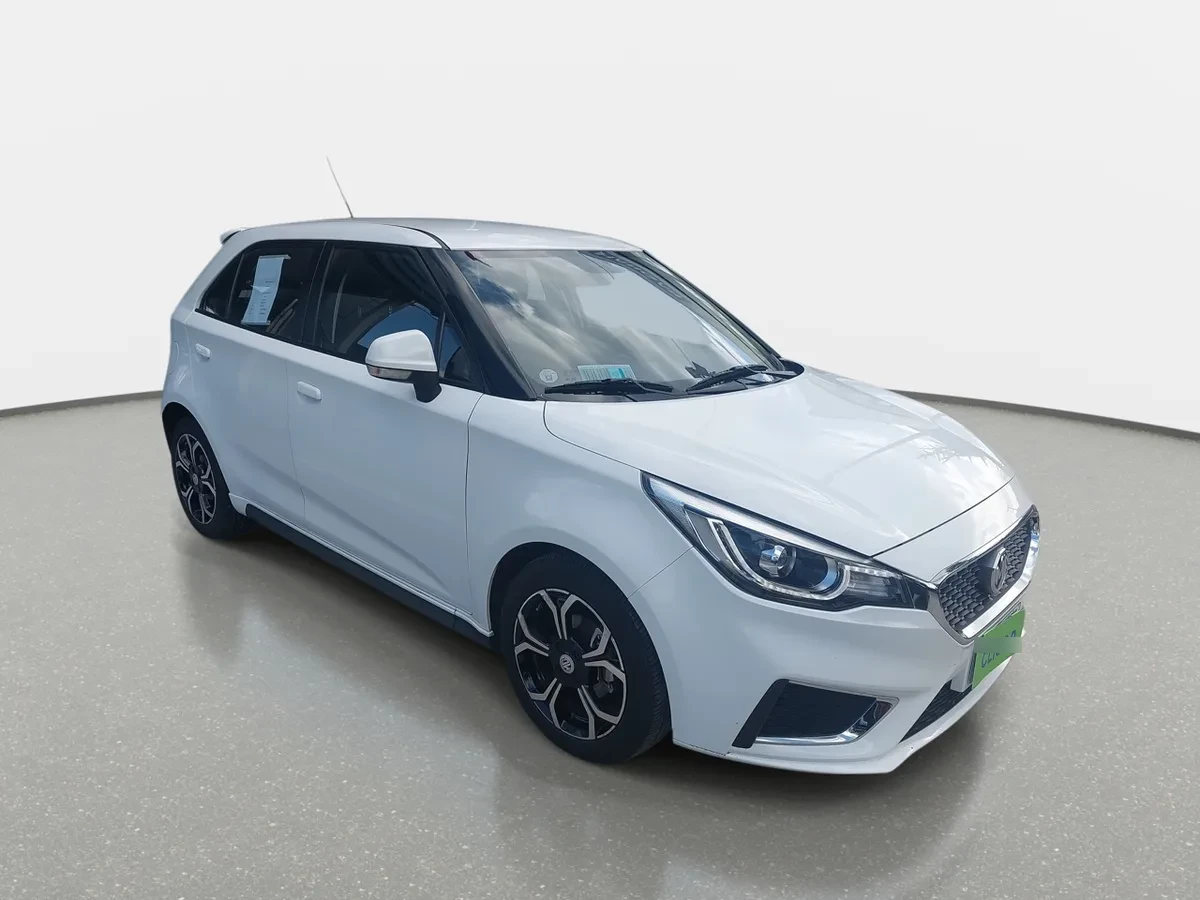 MG Mg 3 1.5 Comfort 4x2 Hb At 5p año 2023