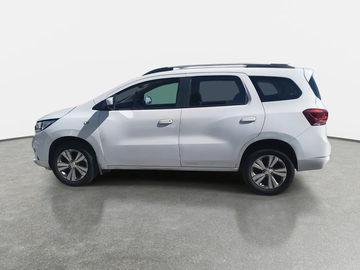 Chevrolet Spin 1.8 Premier 4x2 Mt 5p año 2022