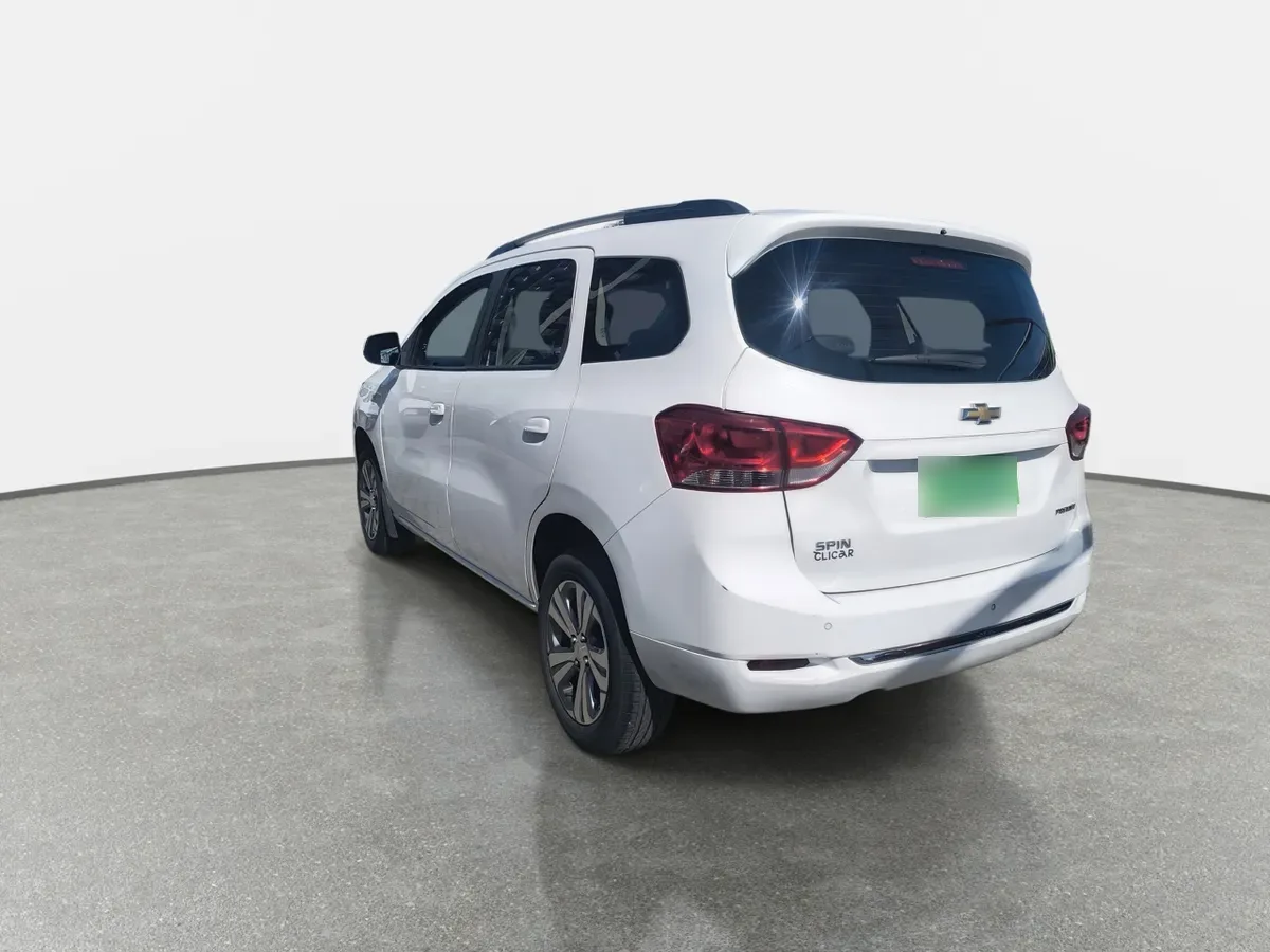 Chevrolet Spin 1.8 Premier 4x2 Mt 5p año 2022