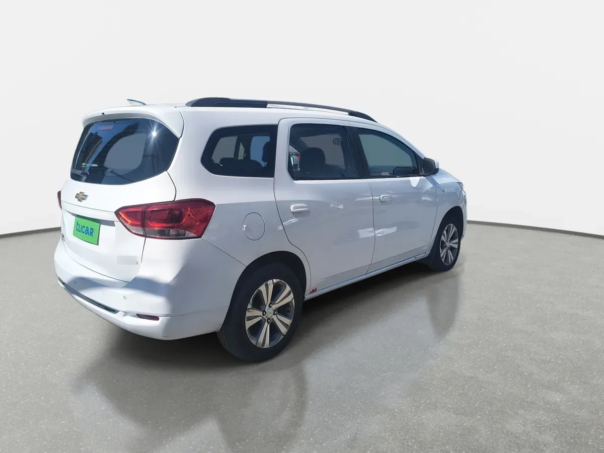 Chevrolet Spin 1.8 Premier 4x2 Mt 5p año 2022
