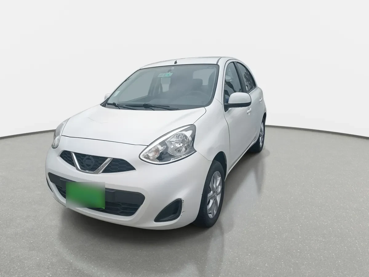 Nissan March 1.6 Sport Sense 4x2 Mt 5p año 2021