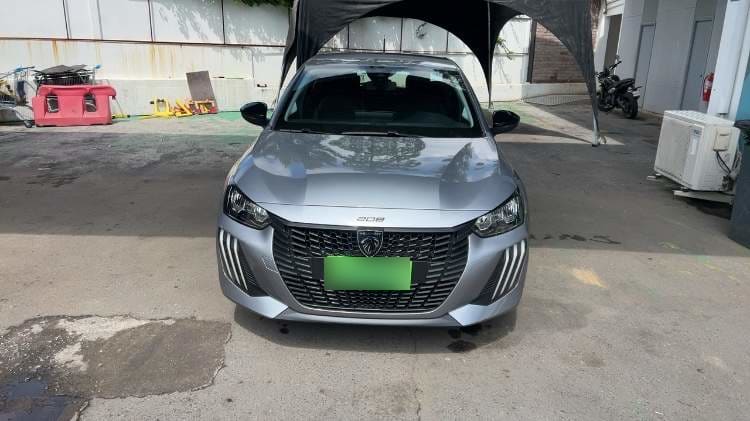 Peugeot 208 1.2 Mca Puretech 75 Active 4x2 Mt 5p año 2025