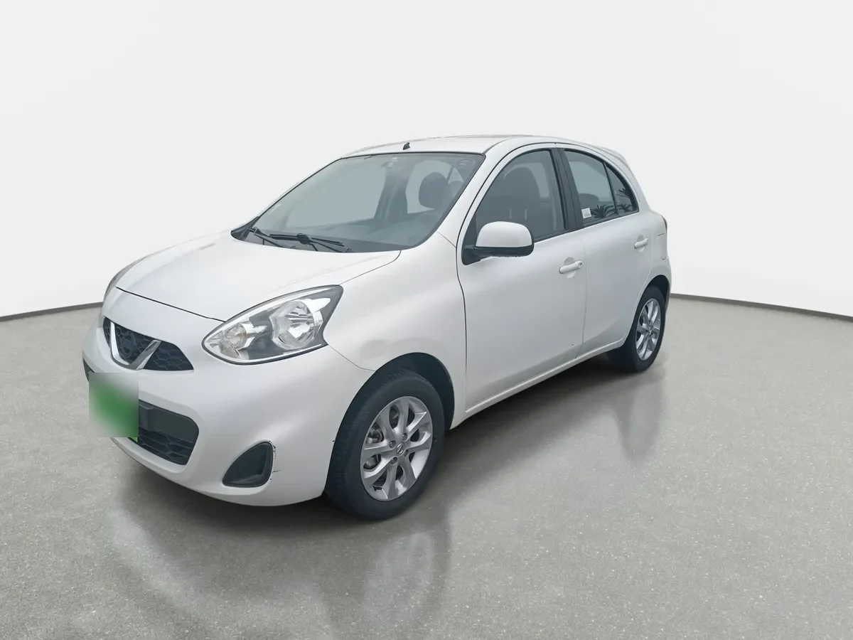 Nissan March 1.6 Sport Sense 4x2 Mt 5p año 2021
