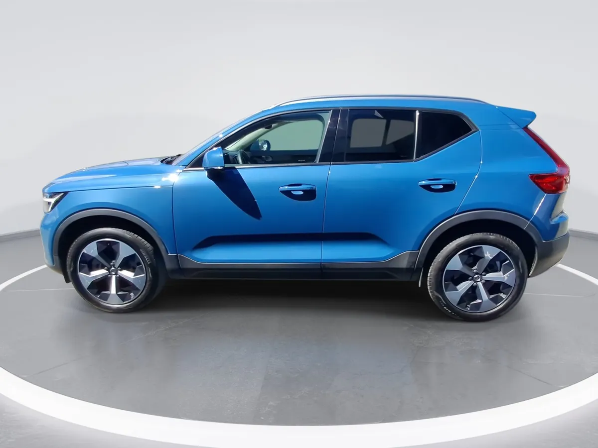 Volvo Xc40 2.0 B4 Plus Hibrido Fwd 4x2 At 5p año 2025