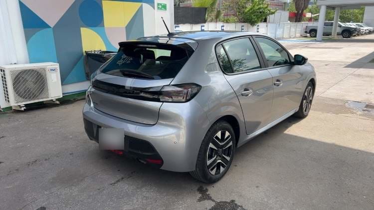 Peugeot 208 1.2 Mca Puretech 75 Active 4x2 Mt 5p año 2025