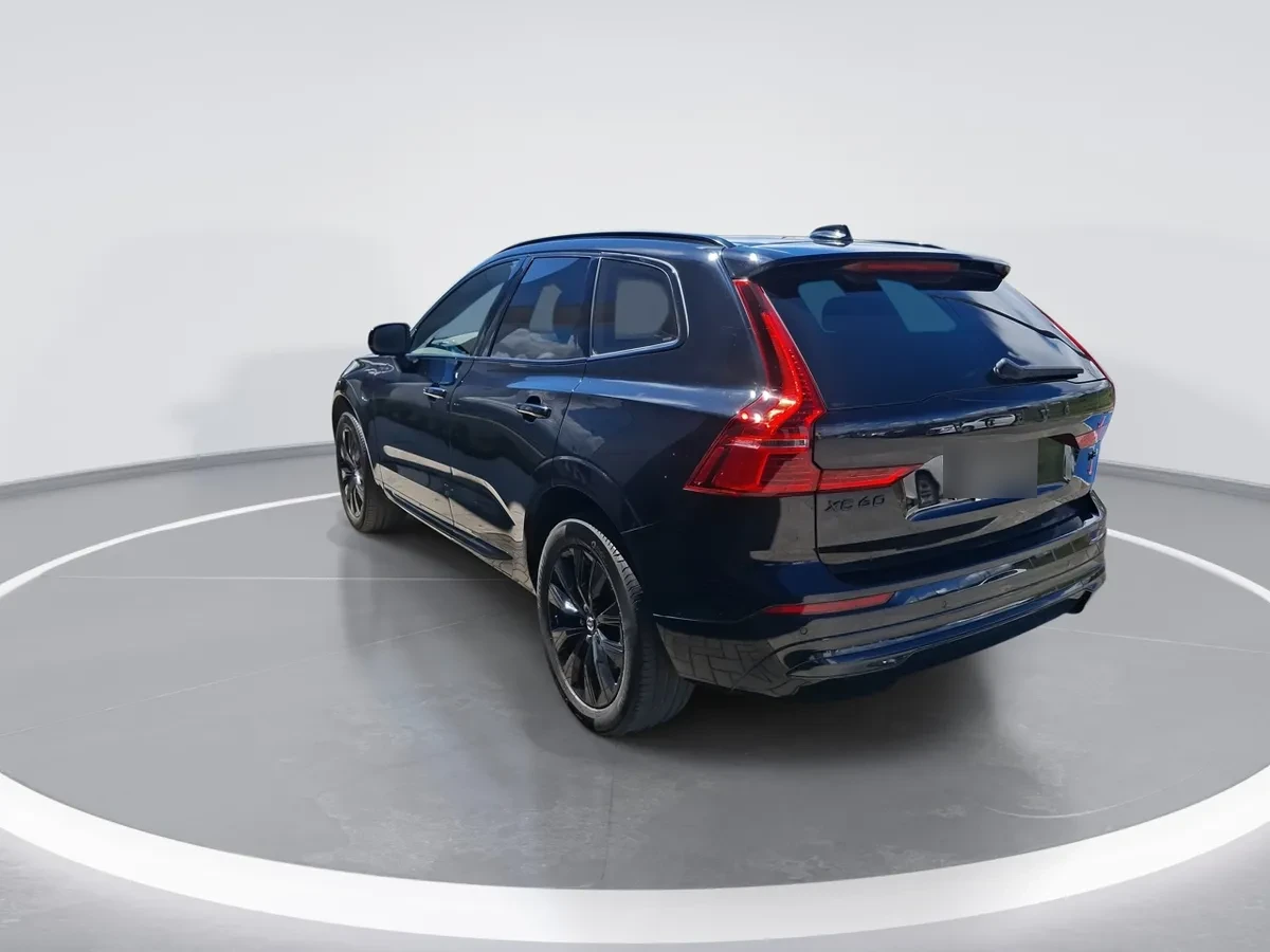 Volvo Xc60 2.0 T8 Recharge Plus Hybrid Awd At 5p año 2025