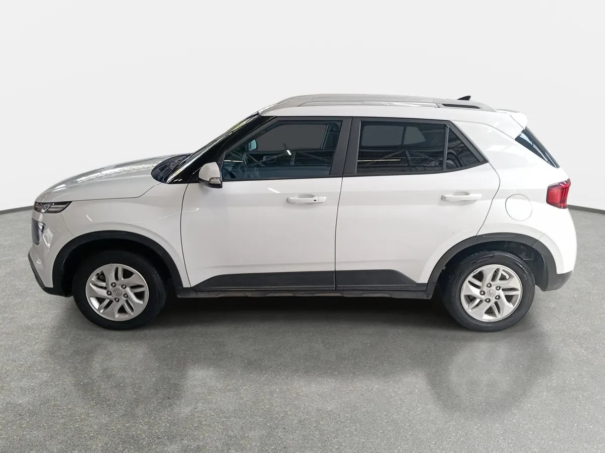 Hyundai Venue 1.6 Qx Value 4x2 Mt 5p año 2020