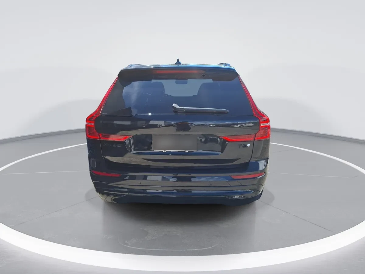 Volvo Xc60 2.0 T8 Recharge Plus Hybrid Awd At 5p año 2025