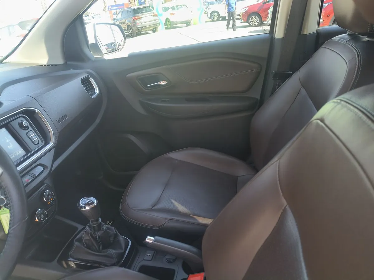 Chevrolet Spin 1.8 Premier 4x2 Mt 5p año 2022