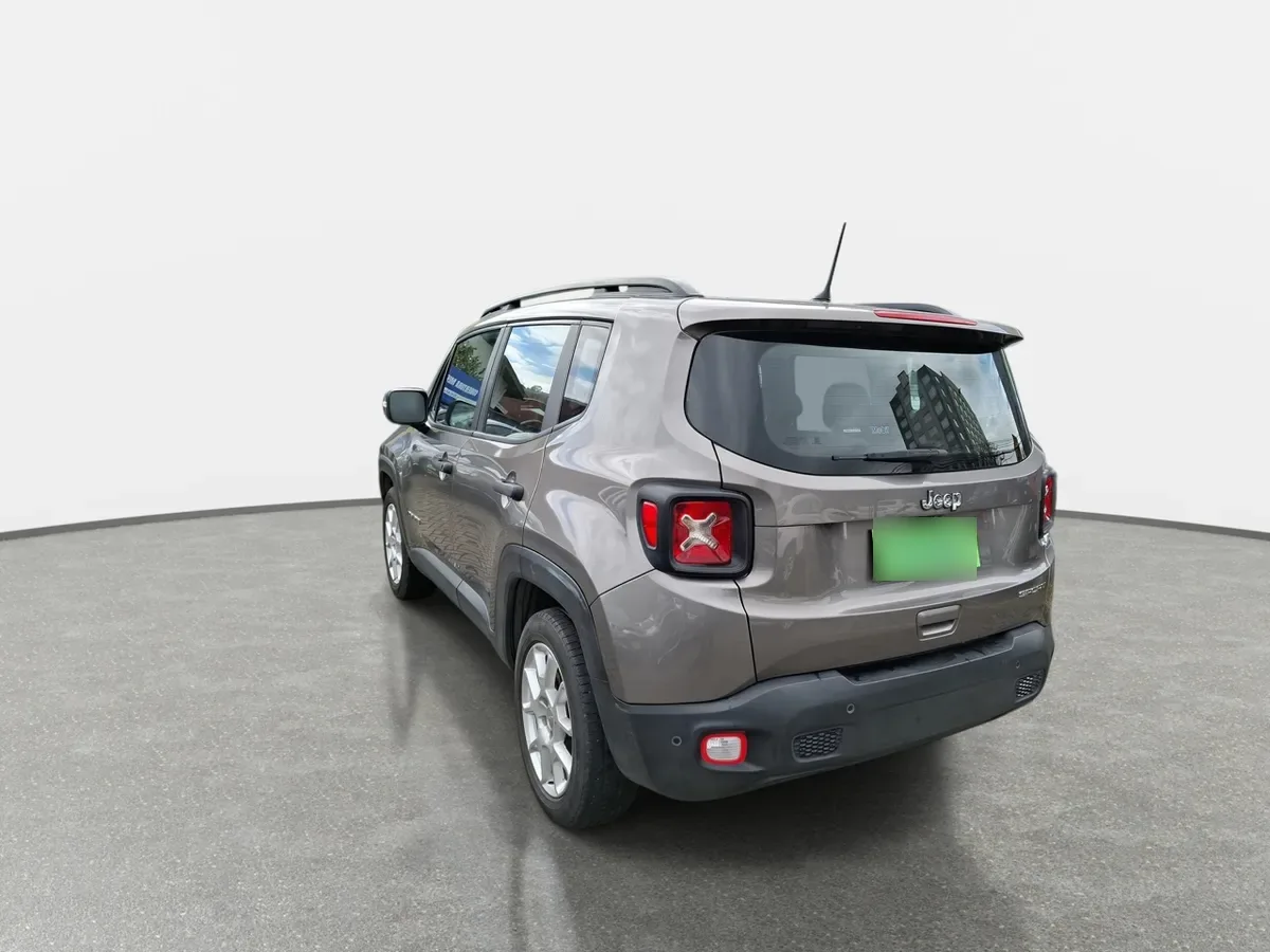 Jeep Renegade 1.8 Sport Lx 4x2 Radio 5 Mt 5p año 2019