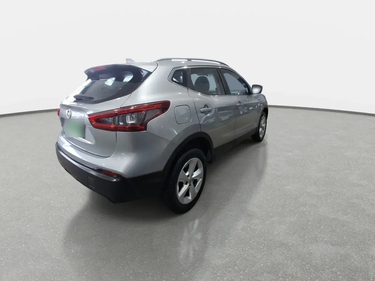 Nissan Qashqai 2.0 Sense 4x2 Mt 5p año 2018