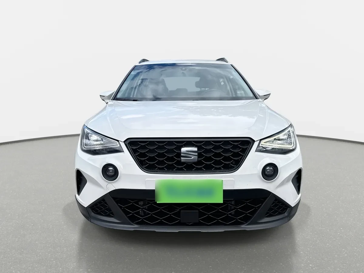 Seat Arona 1.0 Tsi Style 4x2 At 5p año 2023