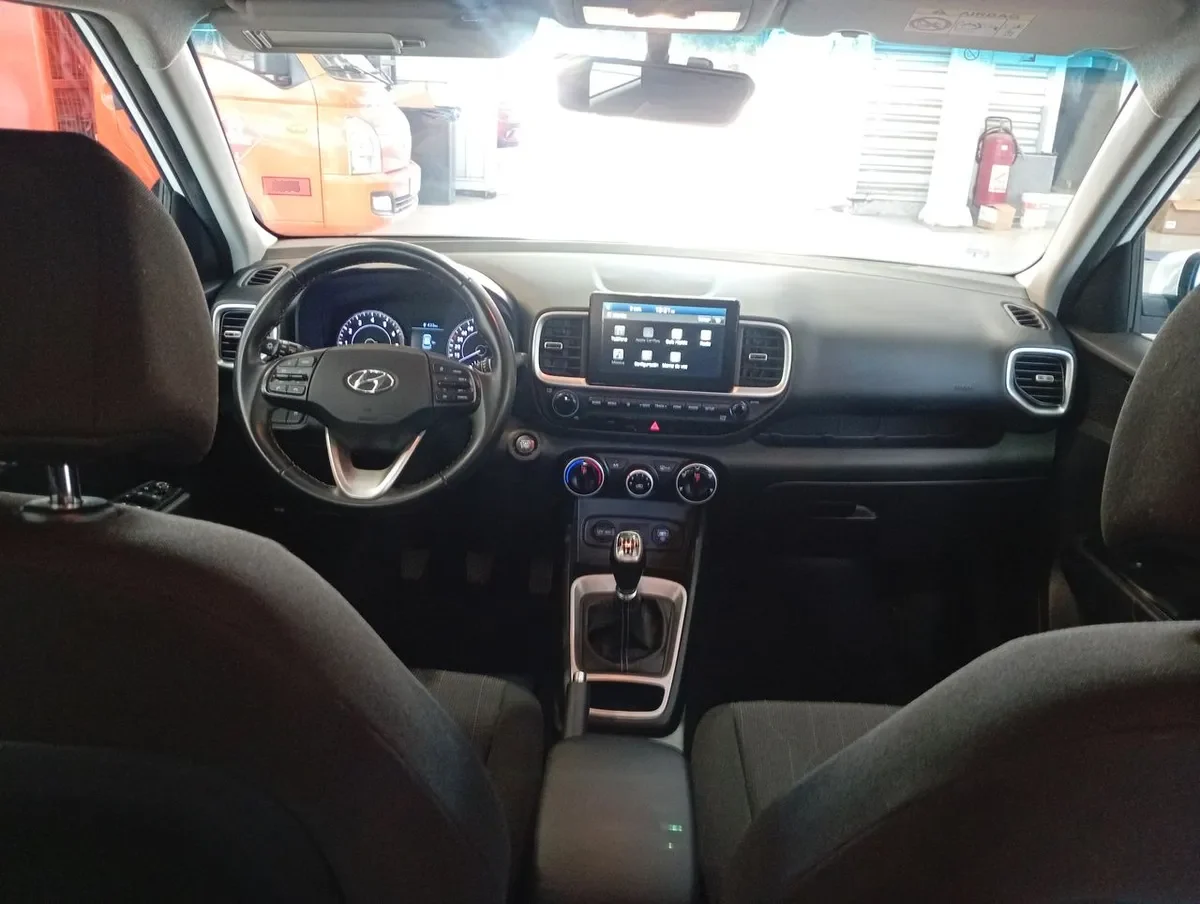 Hyundai Venue 1.6 Qx Value 4x2 Mt 5p año 2020
