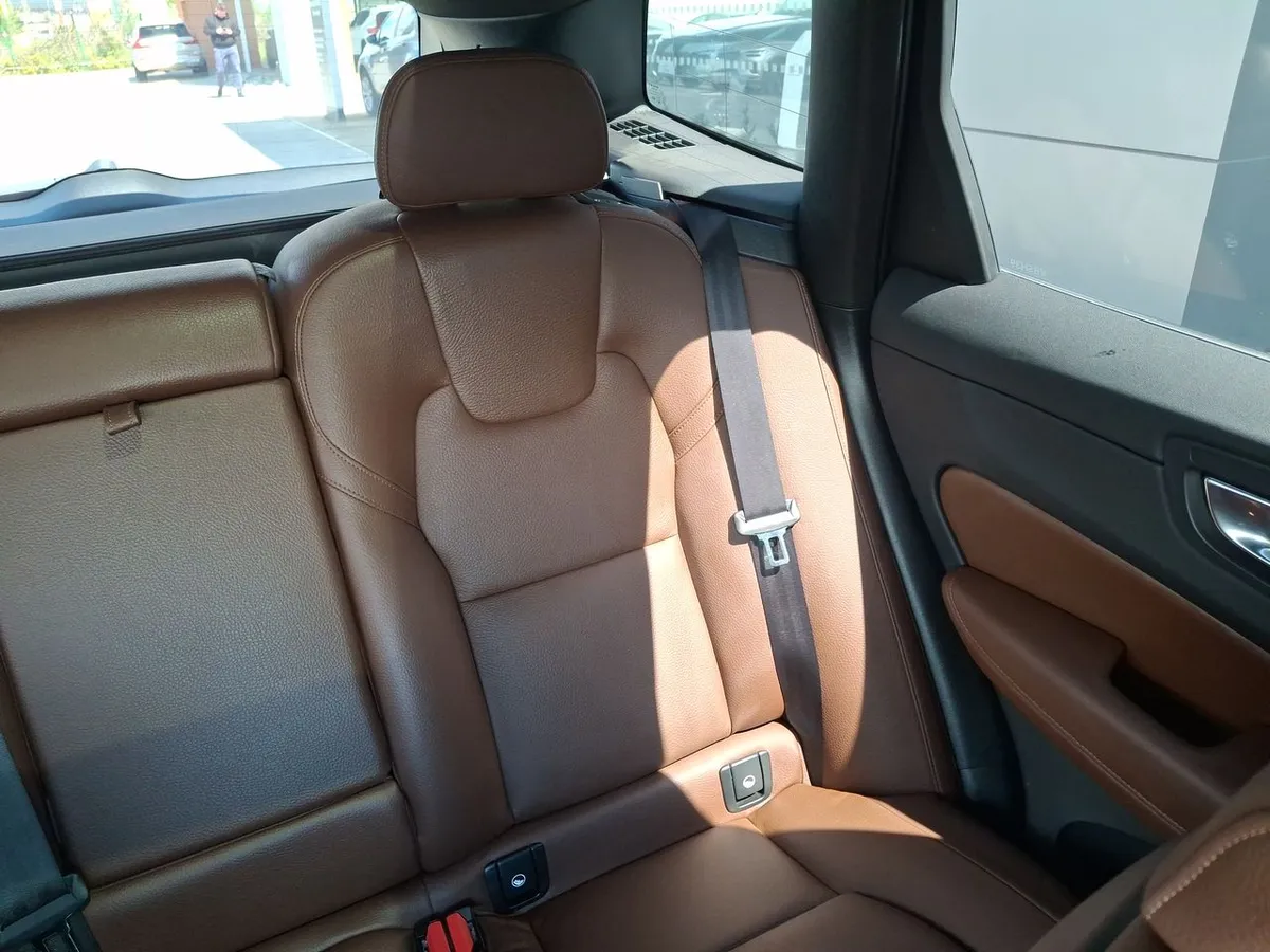 Volvo Xc60 2.0 T8 Recharge Plus Hybrid Awd At 5p año 2025