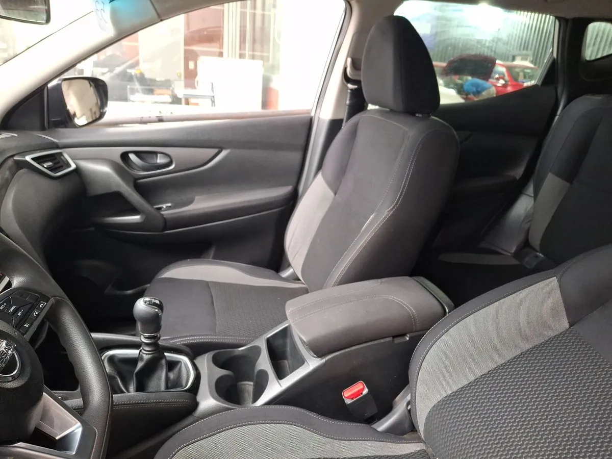 Nissan Qashqai 2.0 Sense 4x2 Mt 5p año 2018
