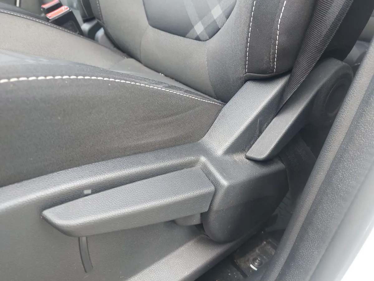 MG Mg 3 1.5 Comfort 4x2 Hb At 5p año 2023