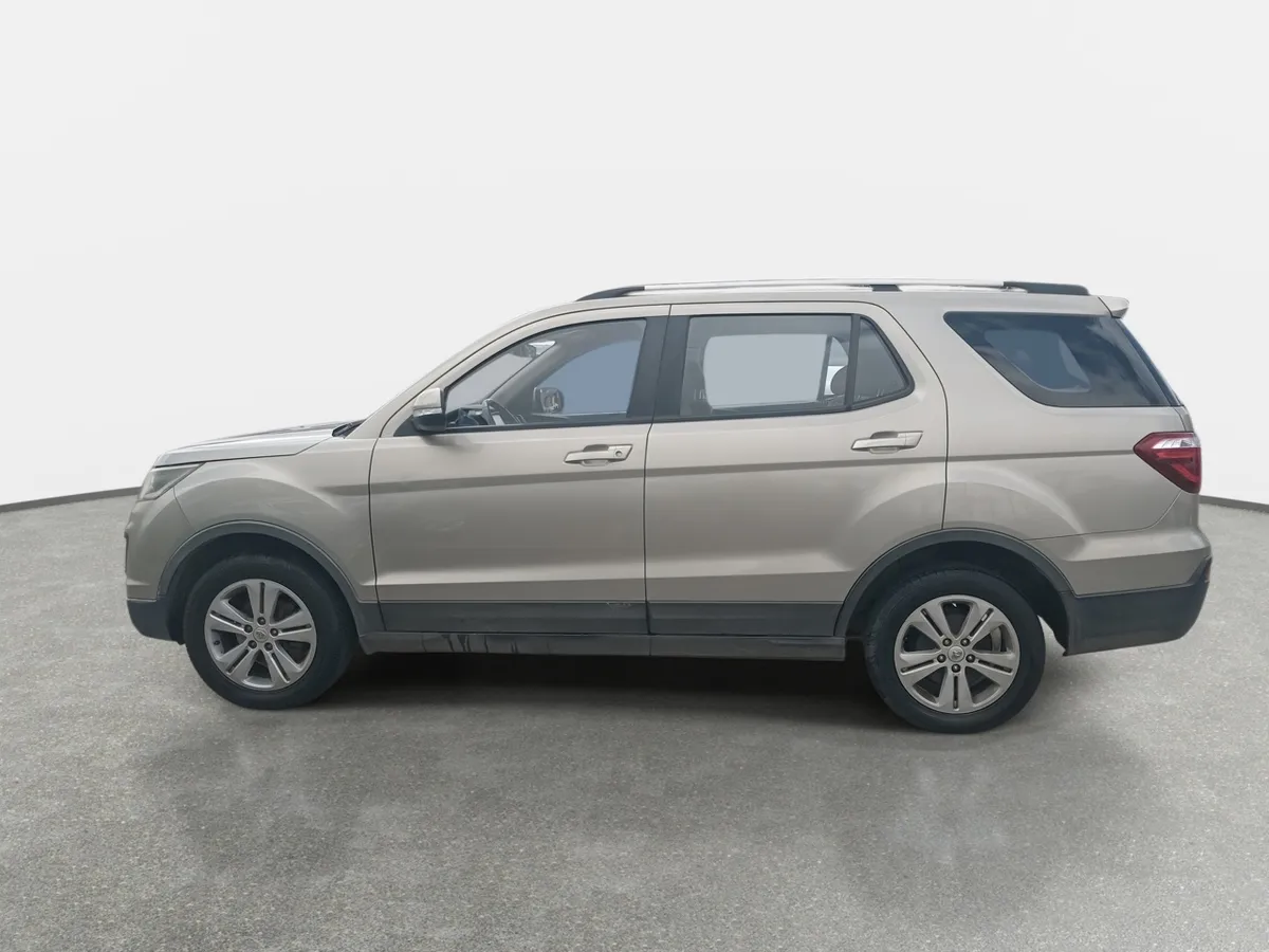 Changan Cx70 1.6 Comfort 4x2 Mt 5p año 2020