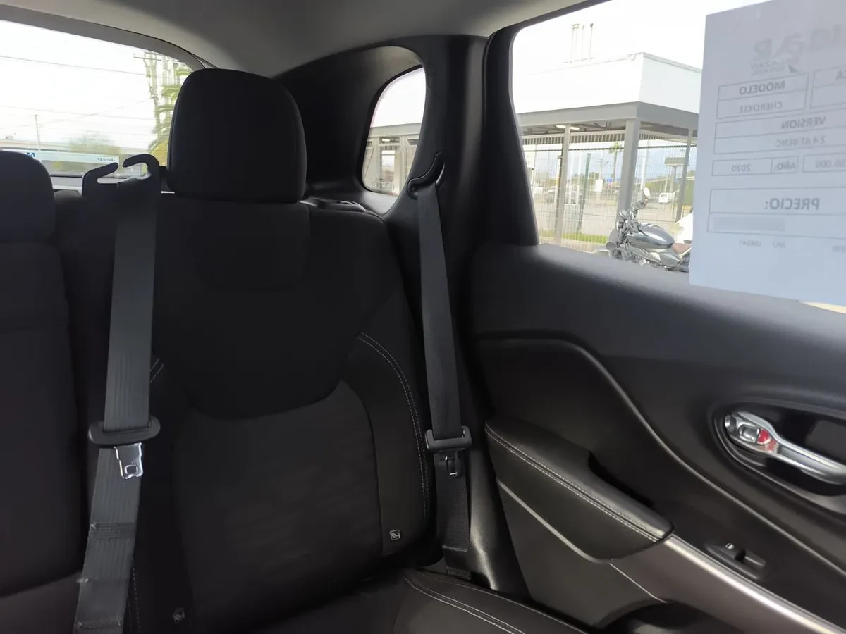 Jeep Cherokee 2.4 Longitude 4x2 At 5p año 2020