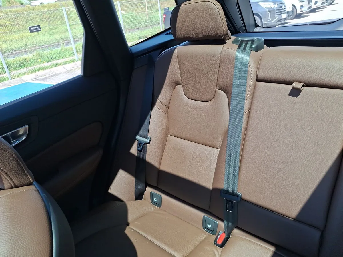 Volvo Xc60 2.0 T8 Recharge Plus Hybrid Awd At 5p año 2026