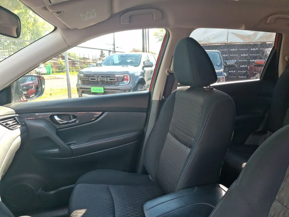 Nissan X-Trail 2.5 Sense Mc 4x2 Cvt At 5p año 2022