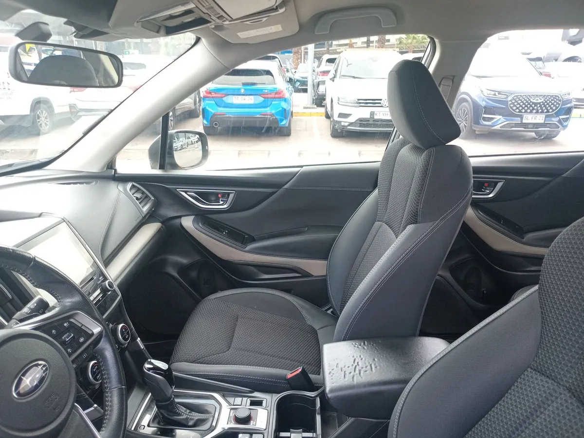 Subaru Forester 2.5i Dynamic Eyesight Awd At 5p año 2023