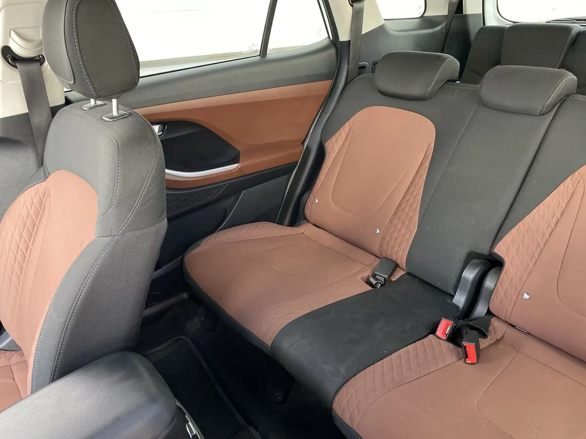 Hyundai Creta Grand 2.0 Plus Su2i 4x2 Mt 5p año 2025