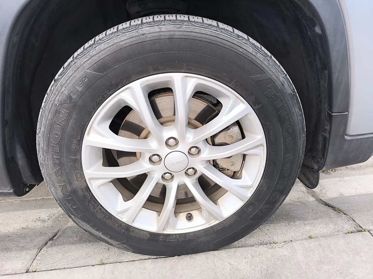 Jeep Cherokee 2.4 Longitude 4x2 At 5p año 2020