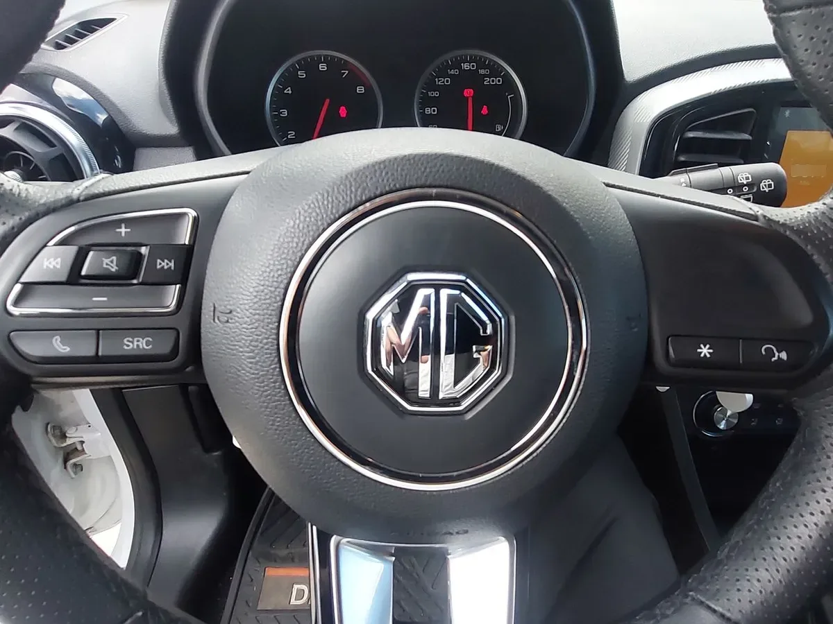 MG Mg 3 1.5 Comfort 4x2 Hb At 5p año 2023