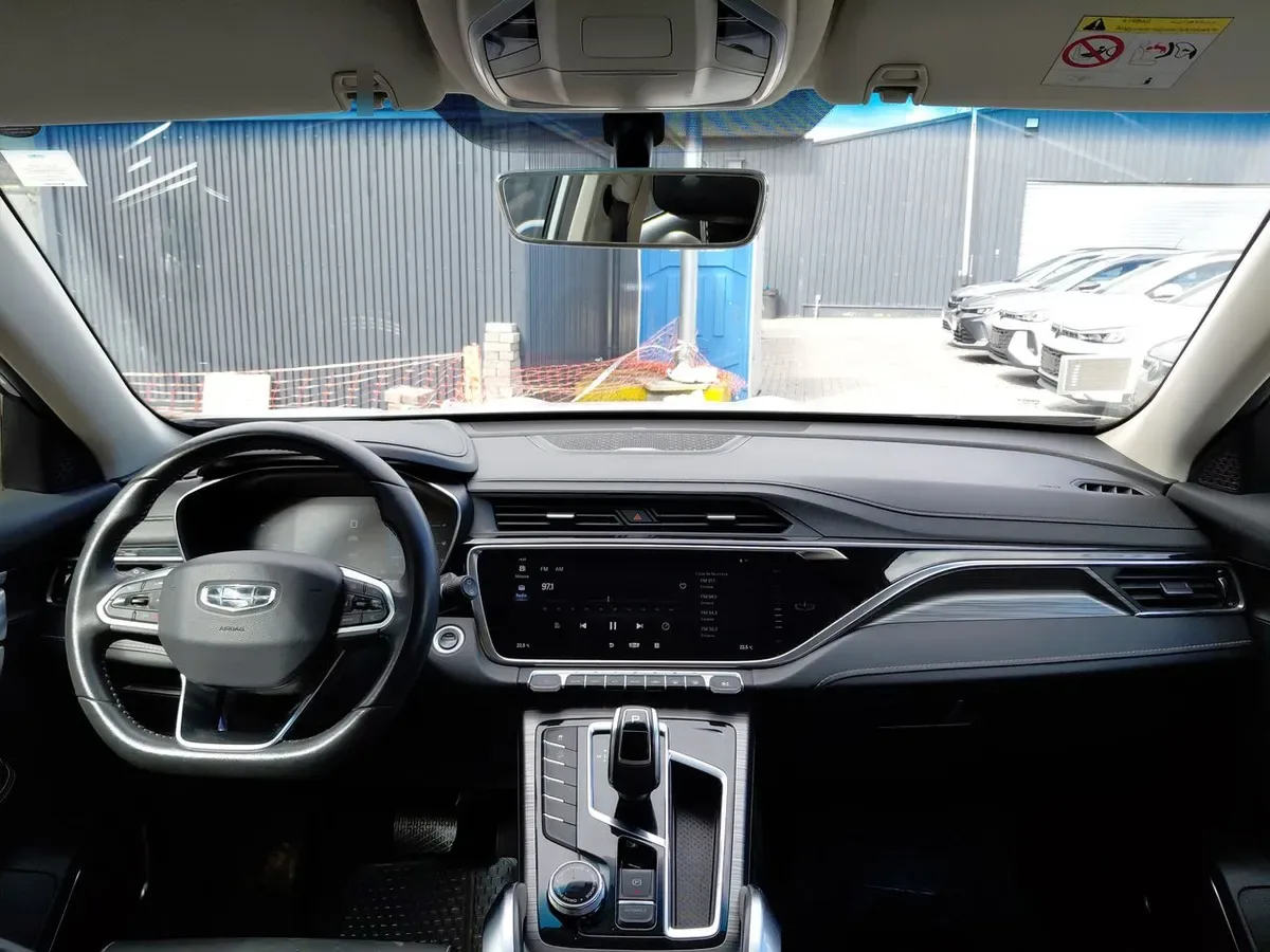 Geely Azkarra 1.5t Comfort 4x2 6at 5p año 2023