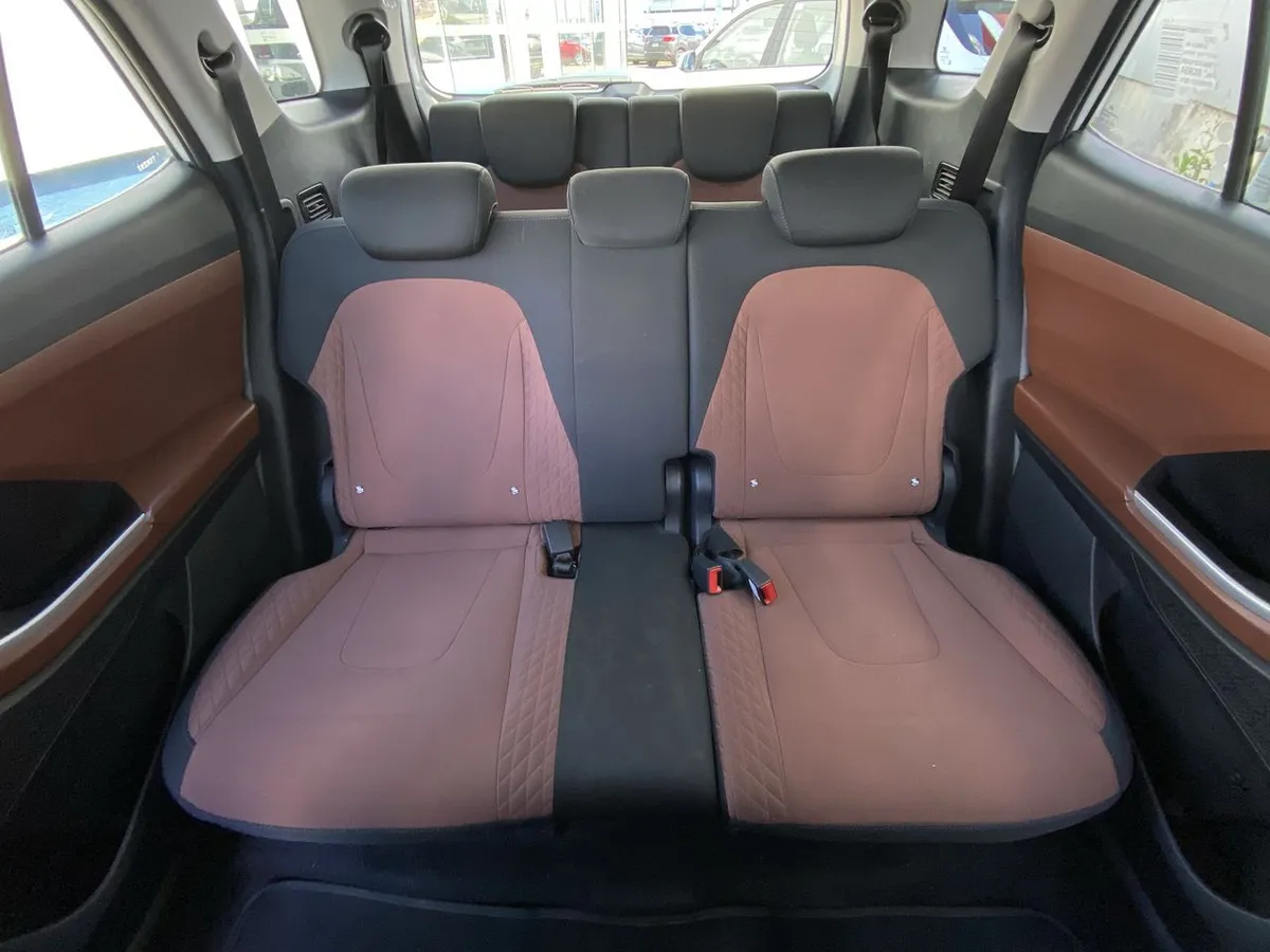 Hyundai Creta Grand 2.0 Plus Su2i 4x2 Mt 5p año 2025