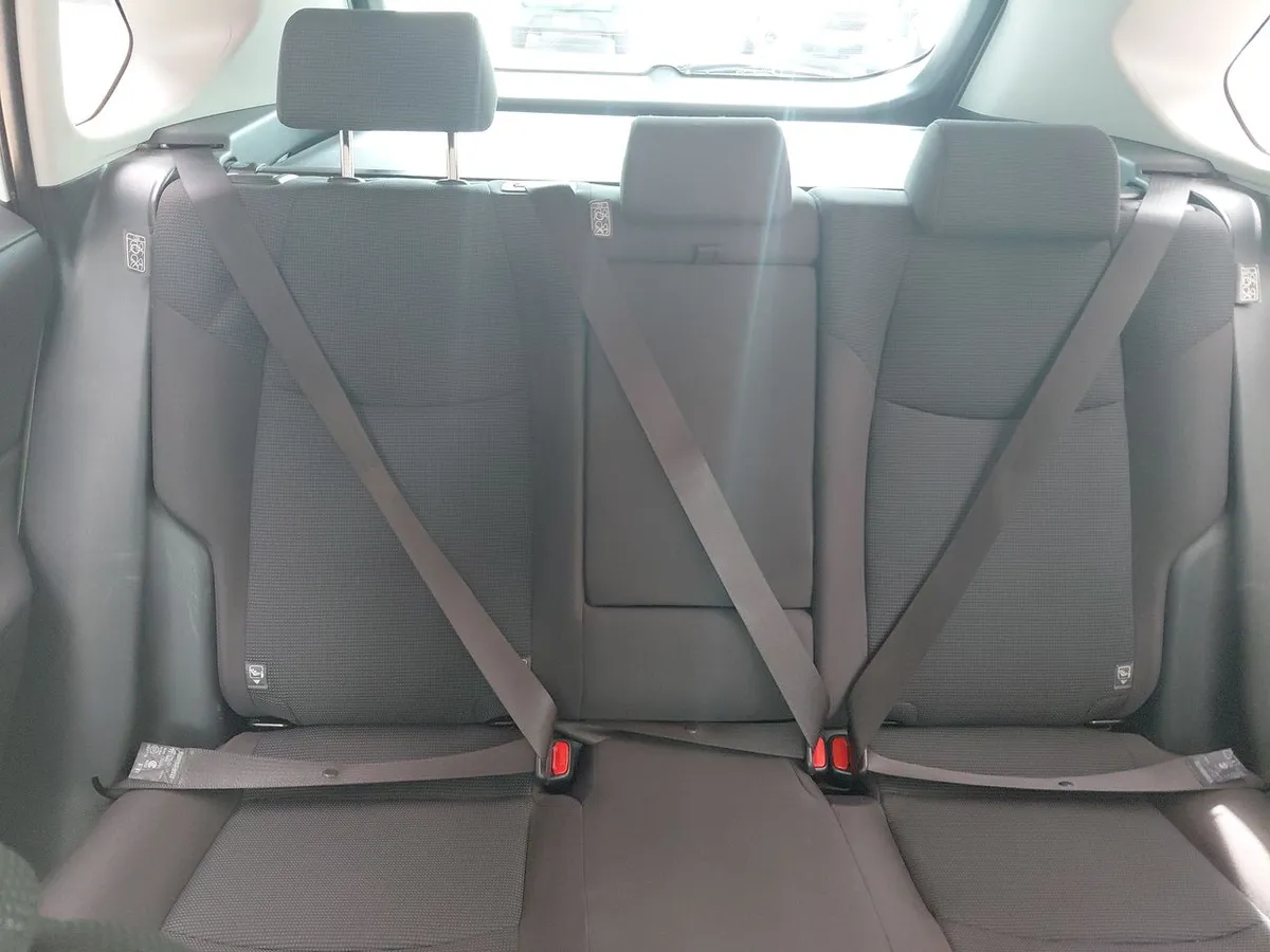 Toyota Rav 4 2.0 Le 4x2 Mt 5p año 2022