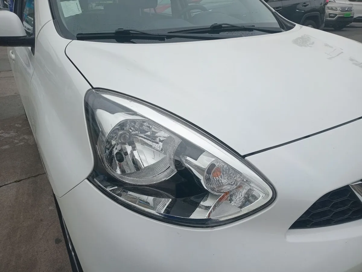 Nissan March 1.6 Sport Sense 4x2 Mt 5p año 2021