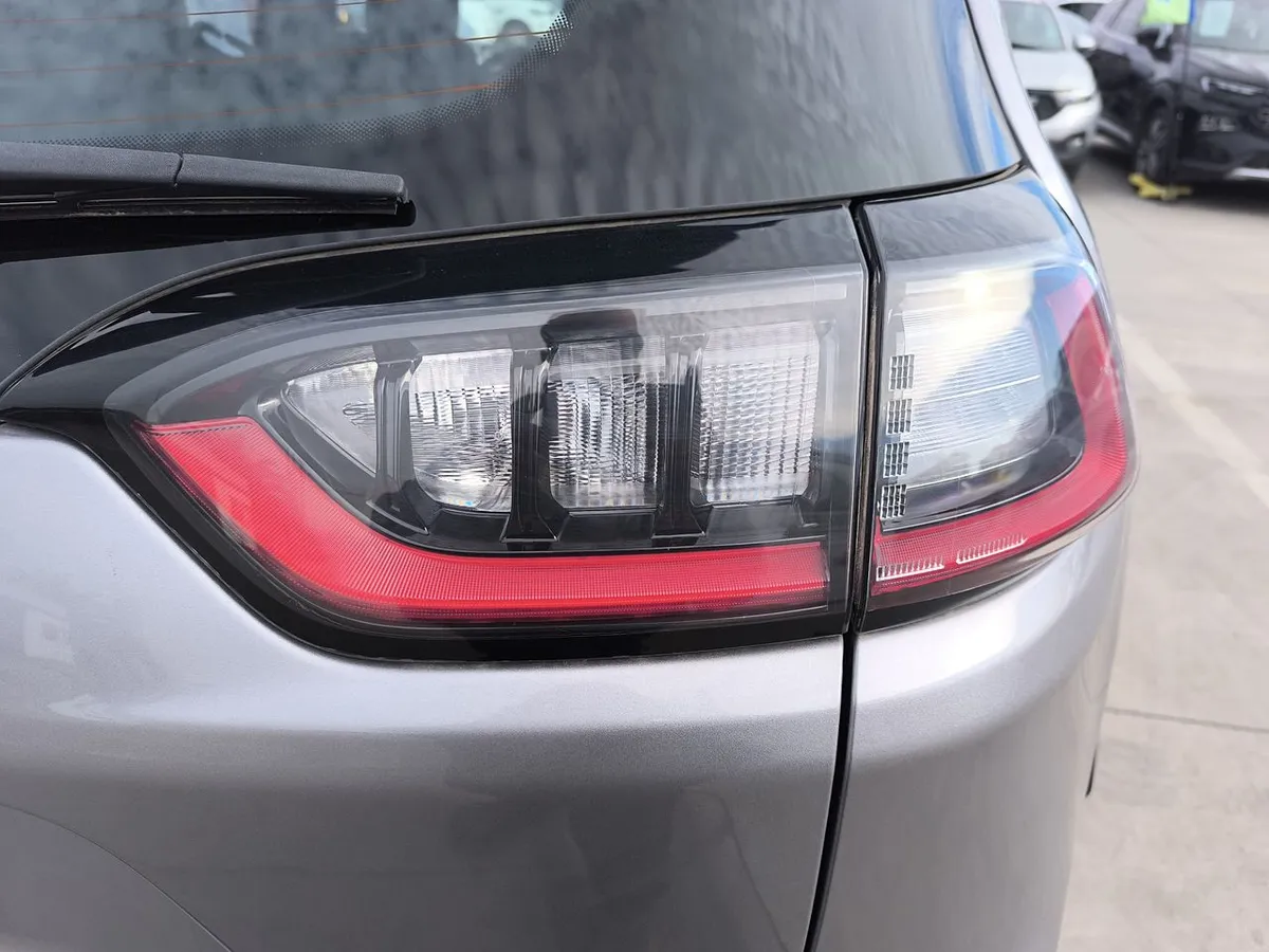 Jeep Cherokee 2.4 Longitude 4x2 At 5p año 2020