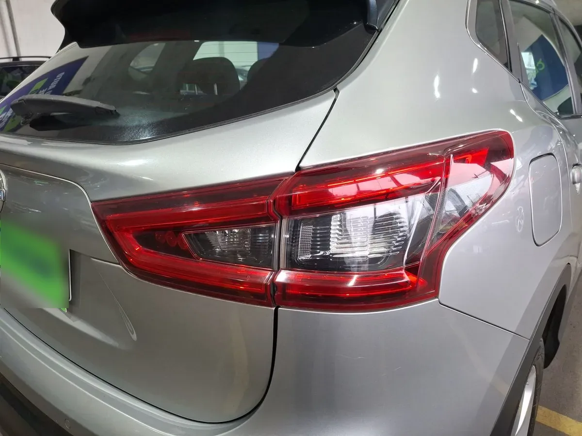 Nissan Qashqai 2.0 Sense 4x2 Mt 5p año 2018