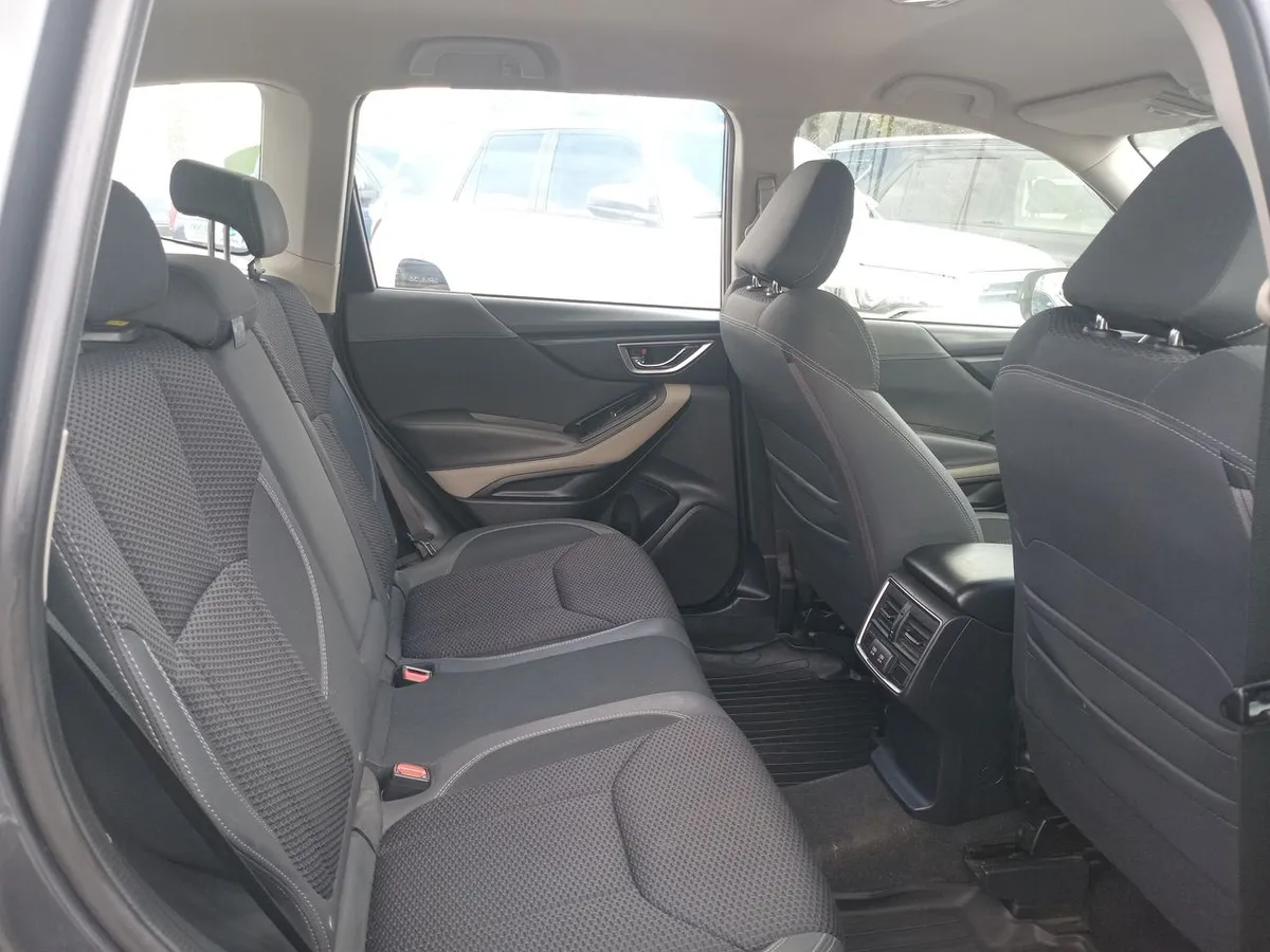 Subaru Forester 2.5i Dynamic Eyesight Awd At 5p año 2023