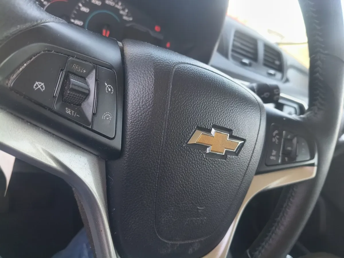 Chevrolet Spin 1.8 Premier 4x2 Mt 5p año 2022