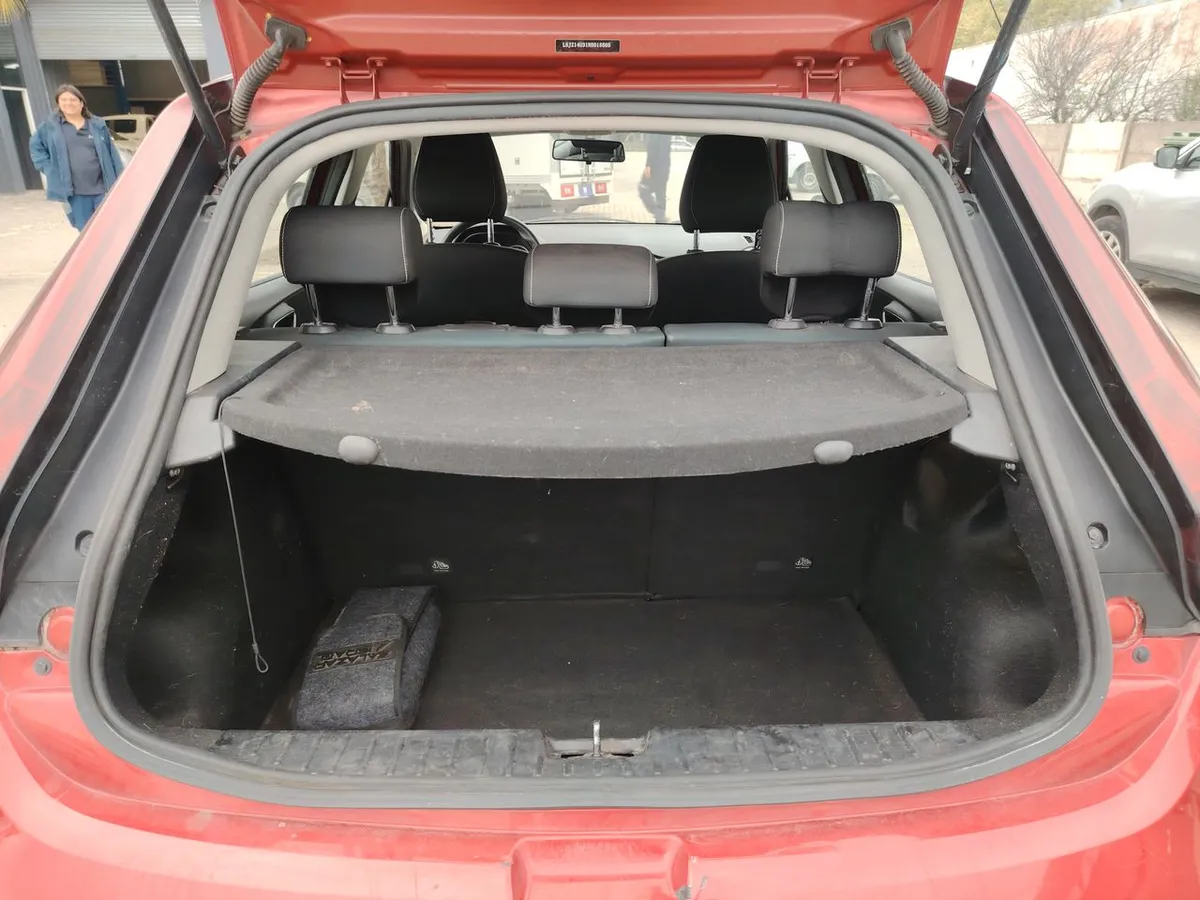 MG Mg 3 1.5 Std 4x2 Hb Mt 5p año 2022