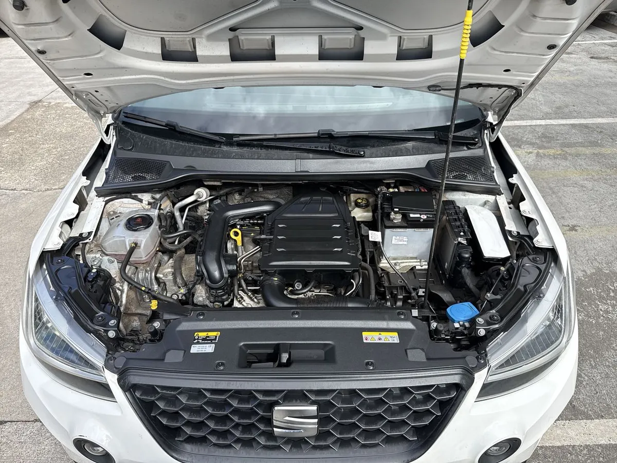 Seat Arona 1.0 Tsi Style 4x2 At 5p año 2023