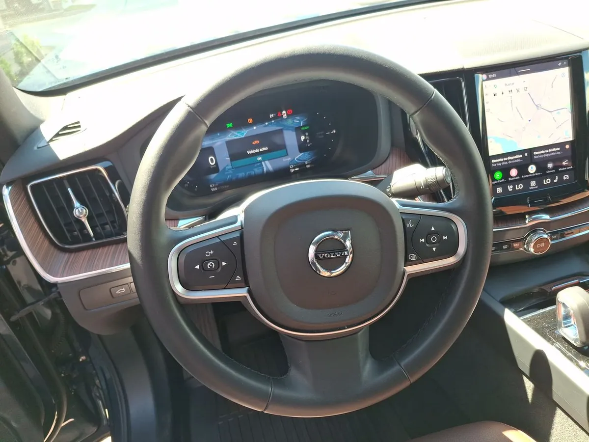 Volvo Xc60 2.0 T8 Recharge Plus Hybrid Awd At 5p año 2026