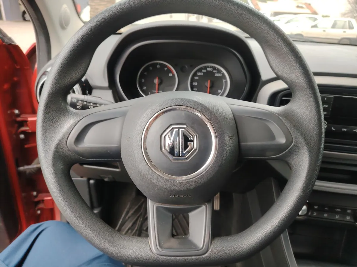 MG Mg 3 1.5 Std 4x2 Hb Mt 5p año 2022