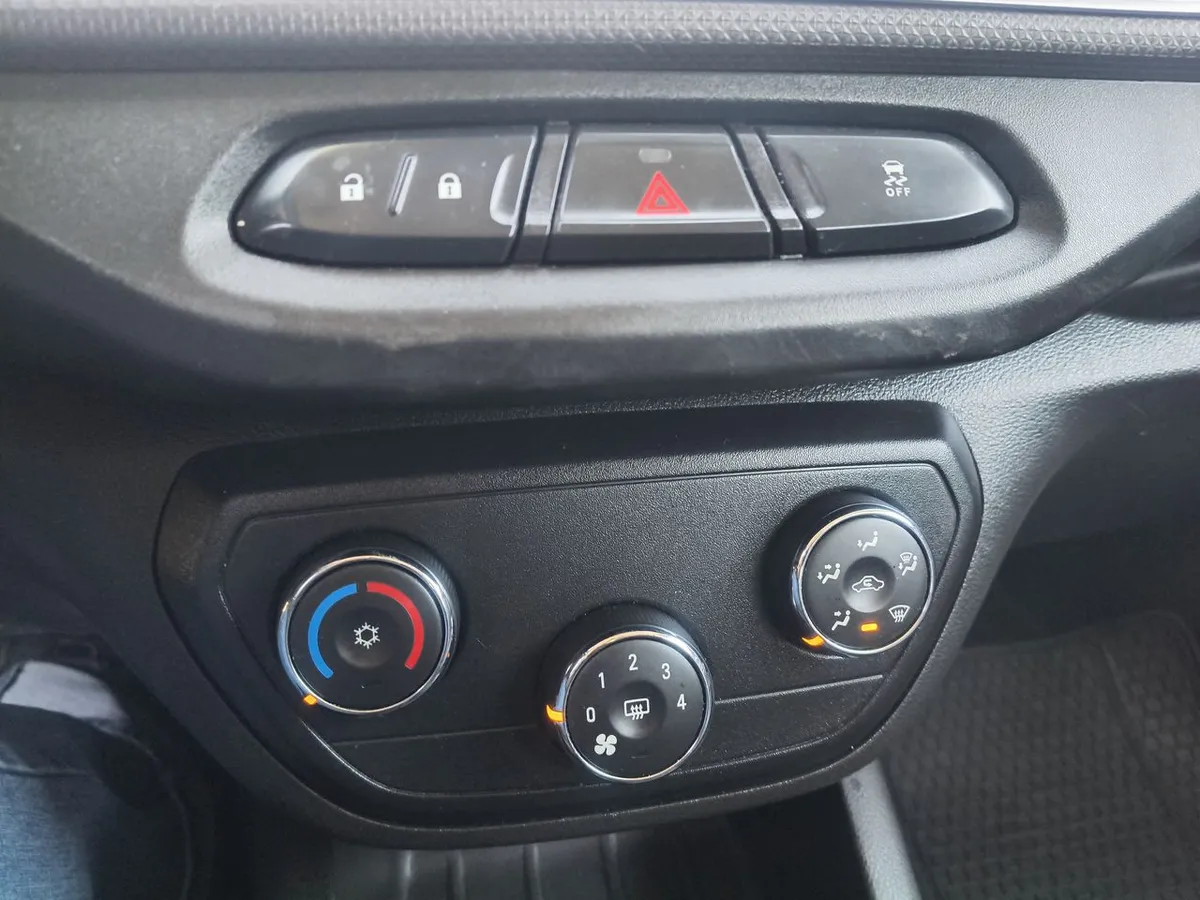Chevrolet Spin 1.8 Premier 4x2 Mt 5p año 2022