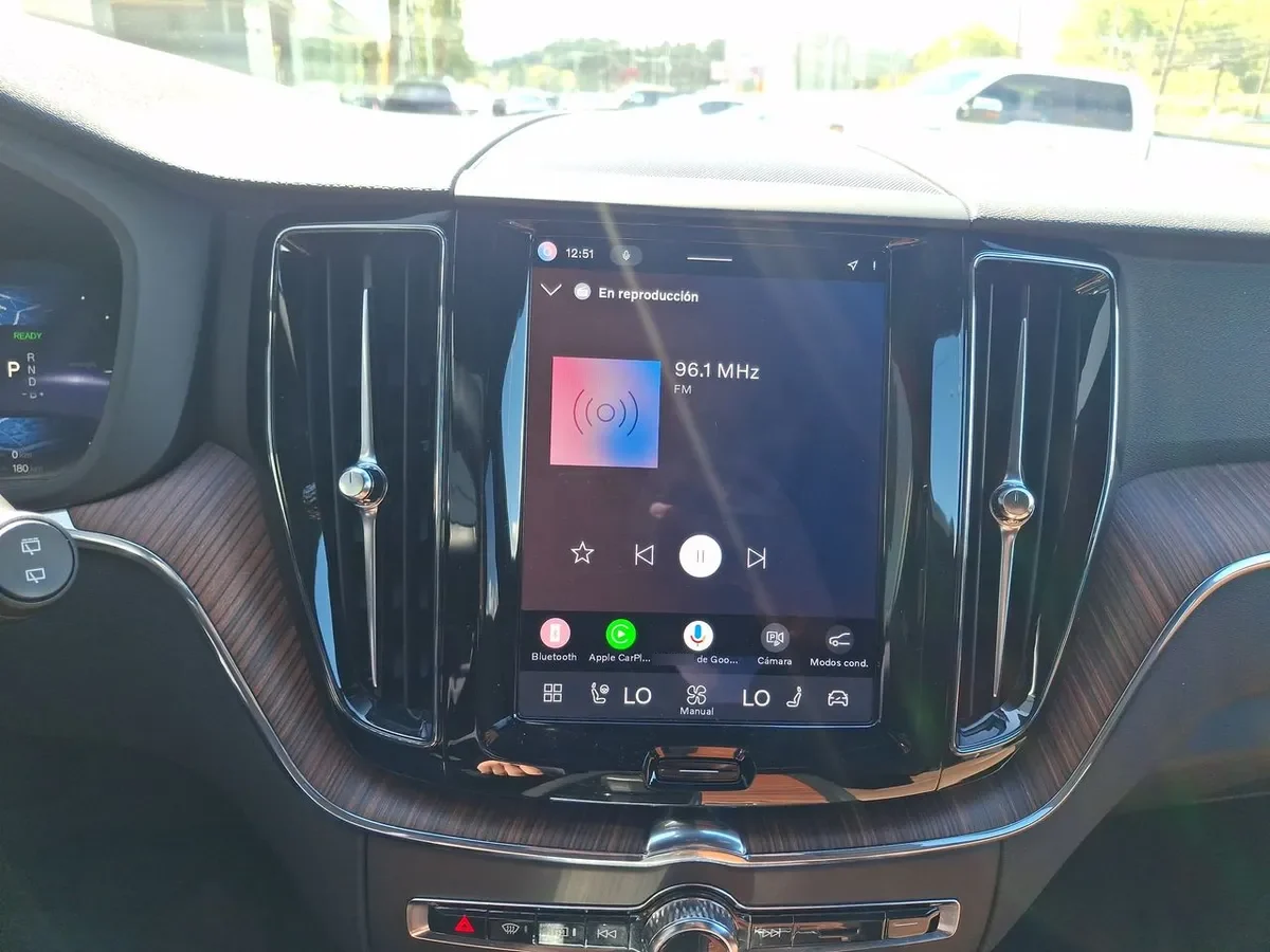 Volvo Xc60 2.0 T8 Recharge Plus Hybrid Awd At 5p año 2026