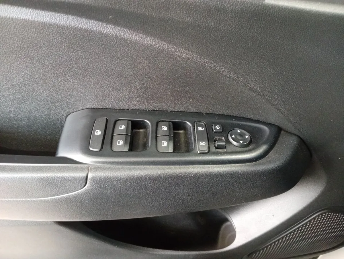 Hyundai Venue 1.6 Qx Value 4x2 Mt 5p año 2020