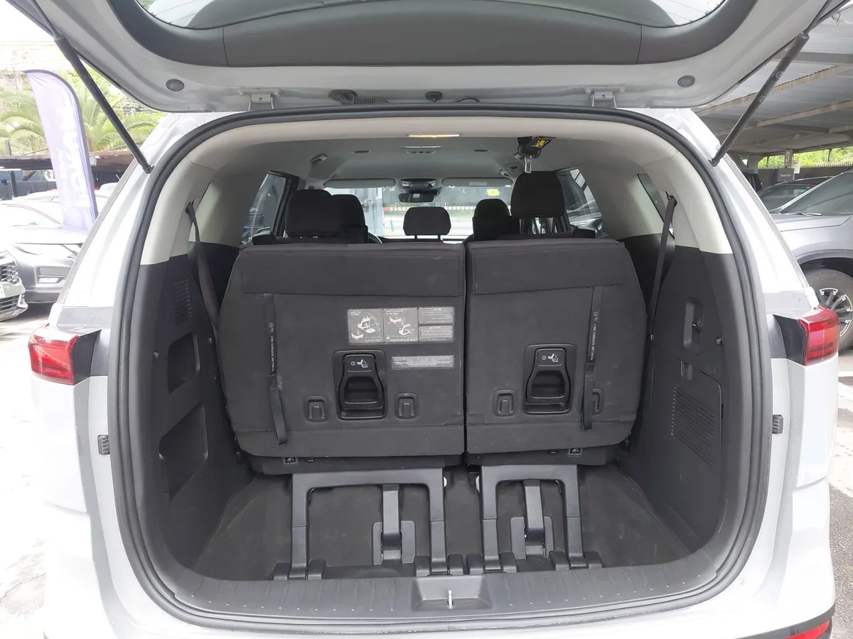 Kia Carnival 3.5 Ex 4x2 8at 5p año 2022