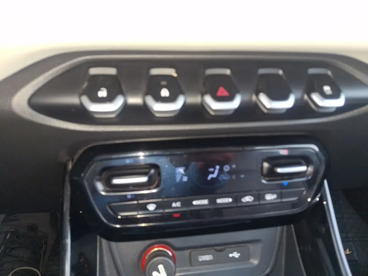 Chevrolet Captiva 1.5t Ltz Fwd Mt 5p año 2022